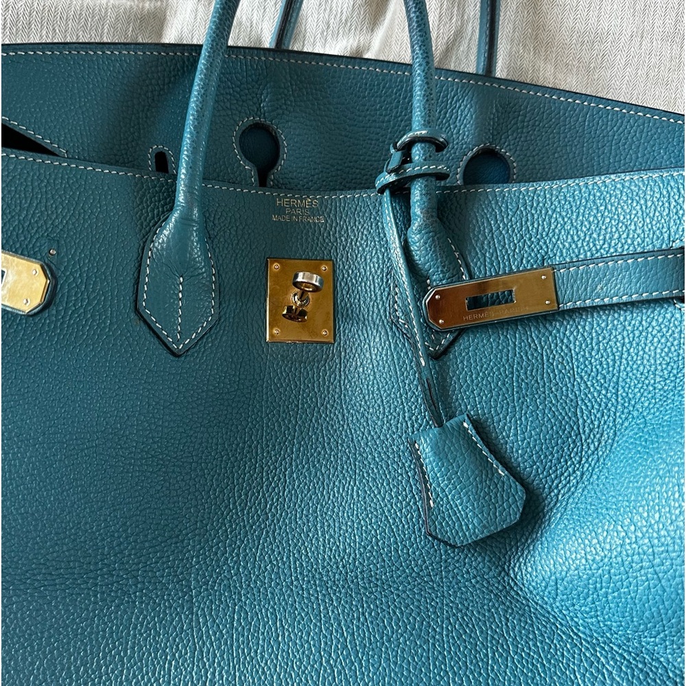 Authenticated Hermes 2011 Togo Birkin 30 Blue Calf Leather Handbag